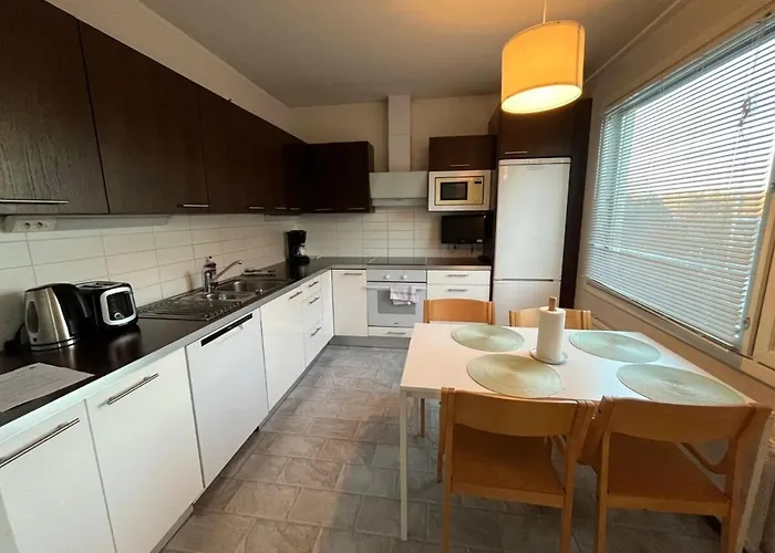 Kotimaailma - Tyylikäs 2mh Asunto, Vihti Nummela